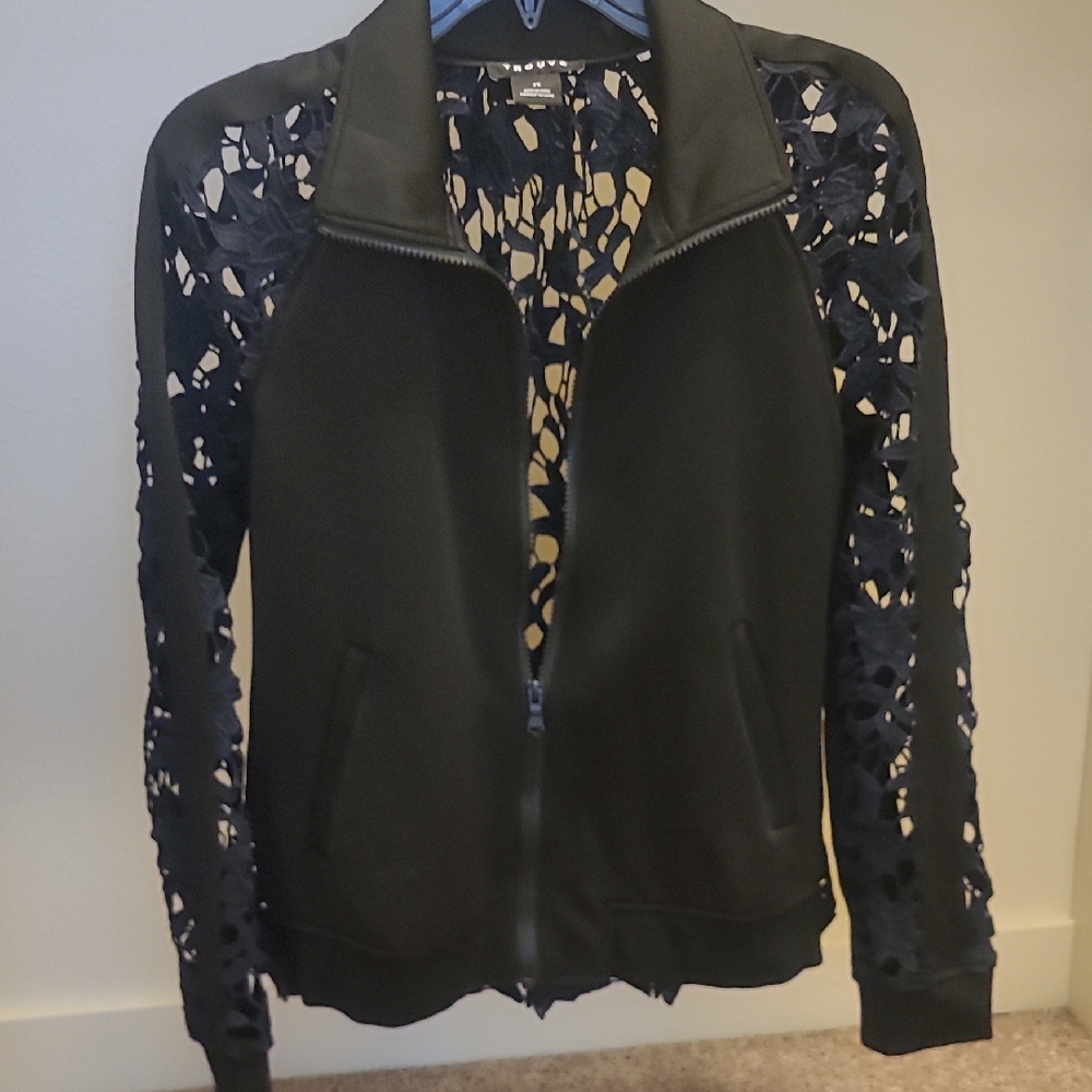 TROUVE Black & Navy Blue Lace Sleeve Women's Jacket
